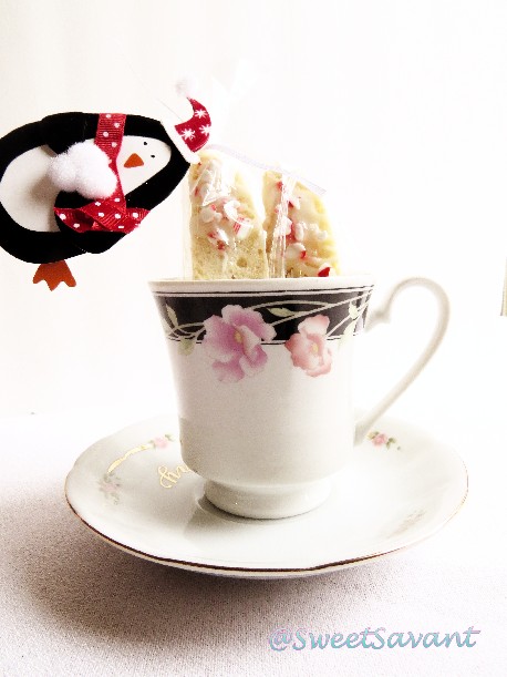 Biscotti in a cute vintage cup makes a fantastic gift for teachers, friends and neighbors.